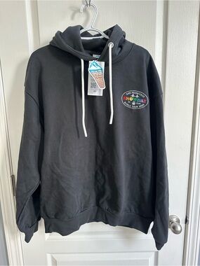 SnowDay Men’s Black Hoodie – Limited Edition World Tour 2025 – Size XL – NWT